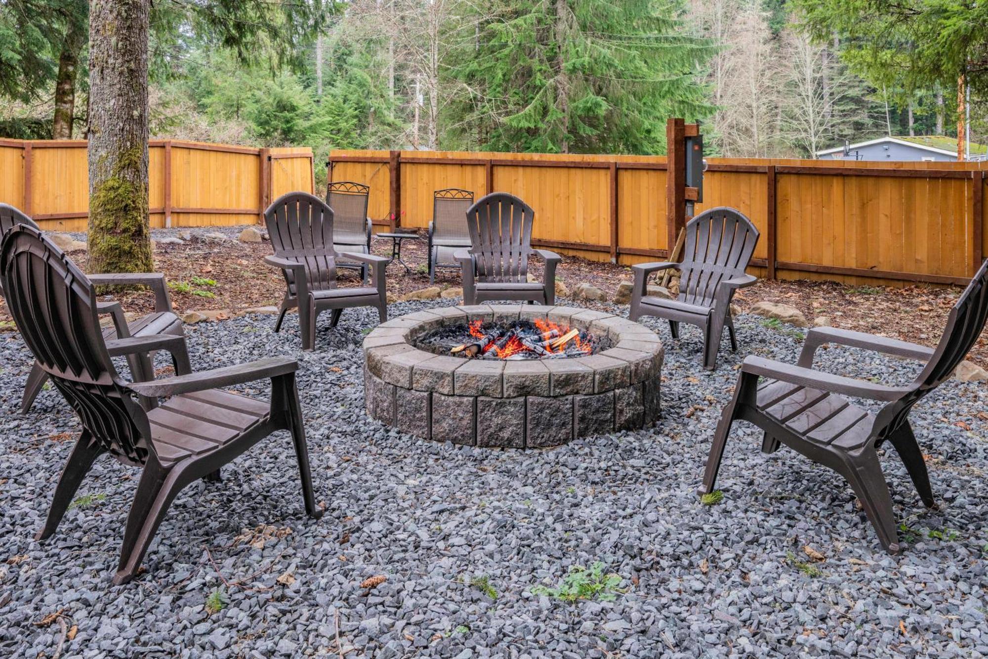 Holiday home Mt. Rainier W/hot Tub